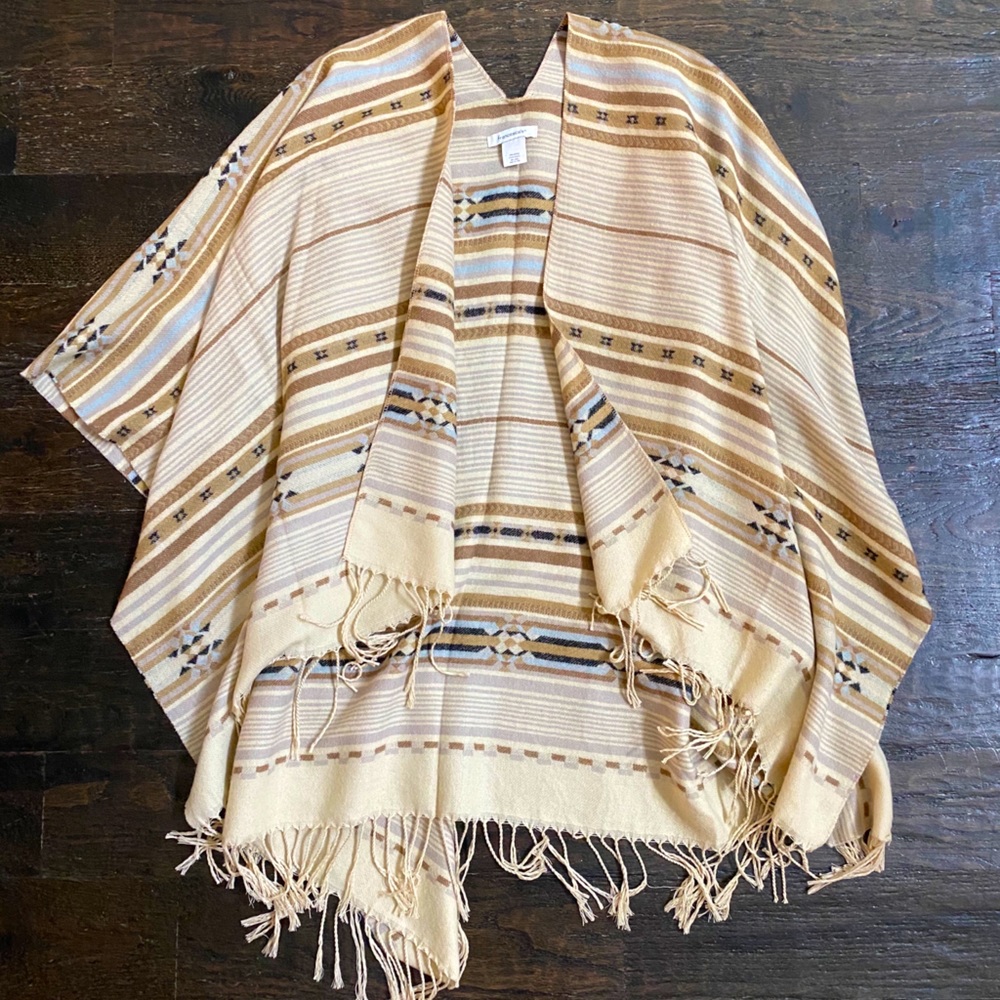 Francesca’s Fringed Ruana